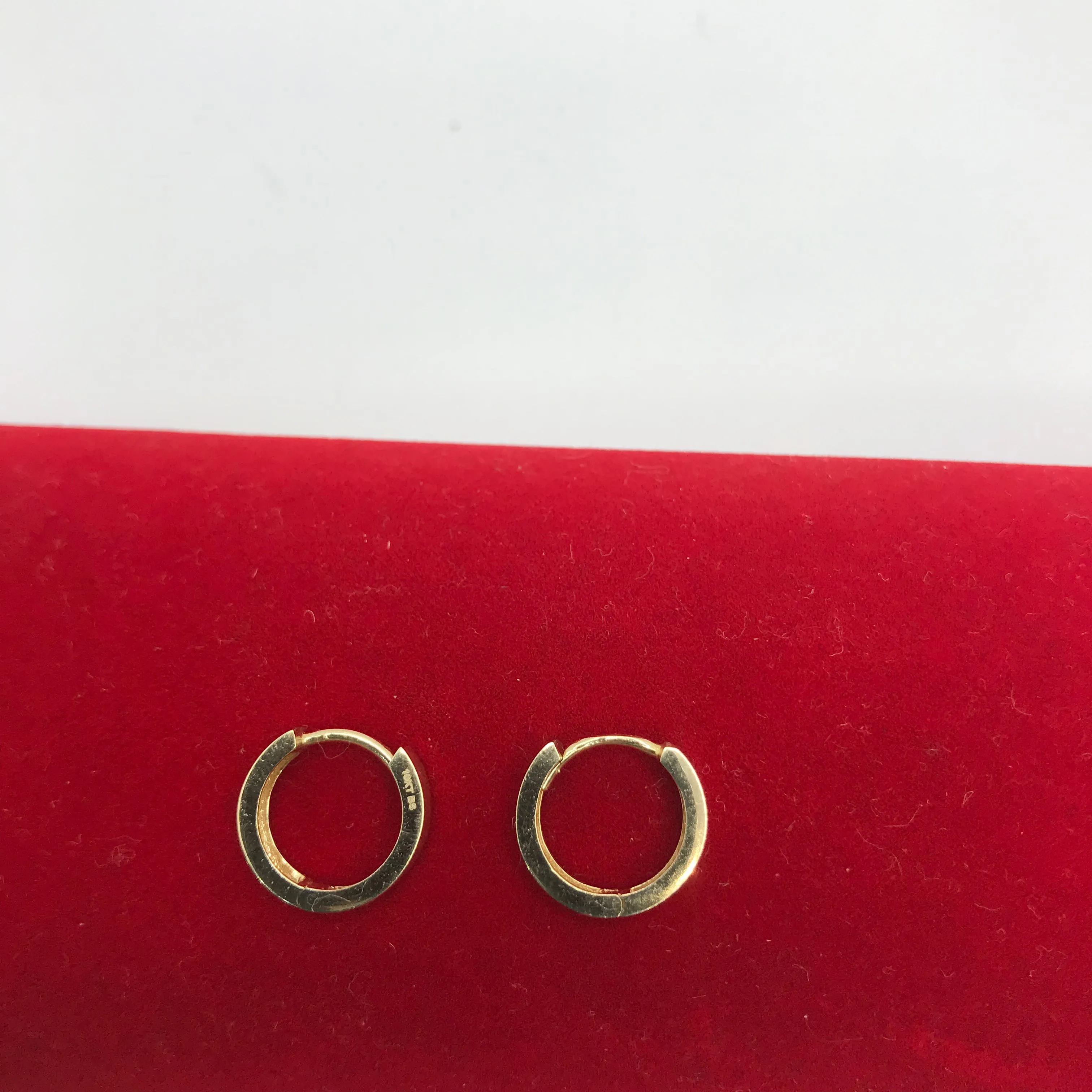 10k gold hoop earrings